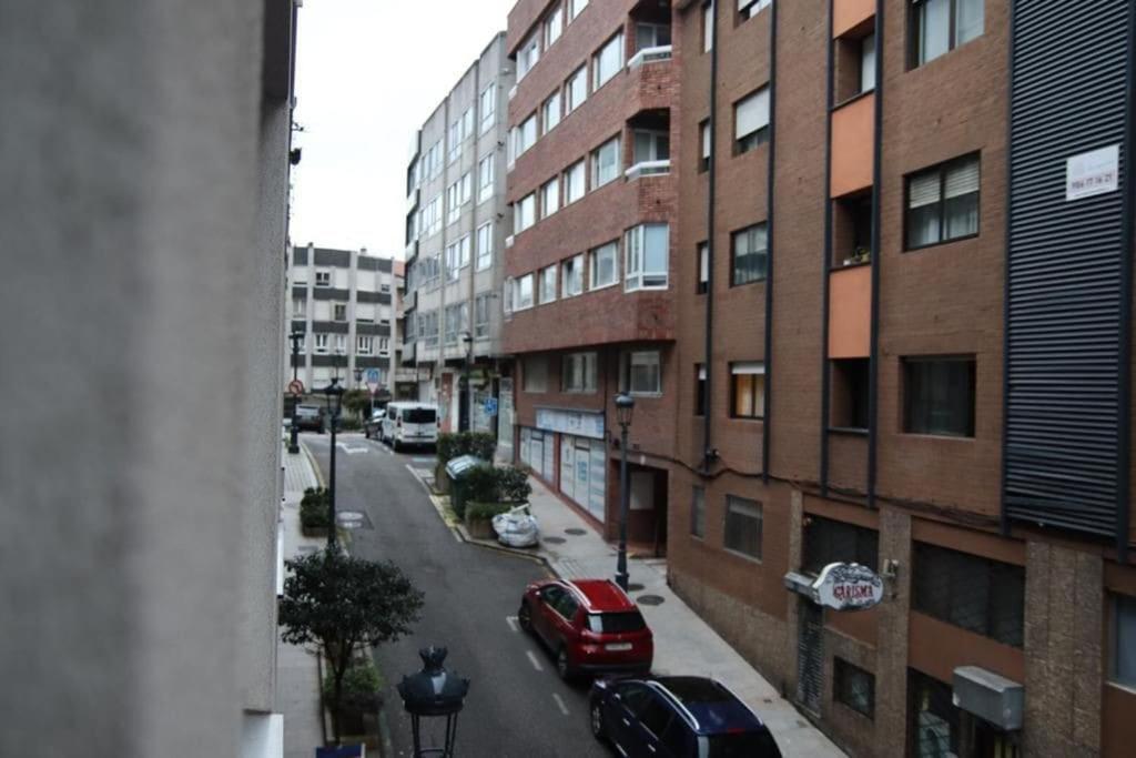 Appartement Acogedor, Con Garaje, Centrico. à Vigo Extérieur photo