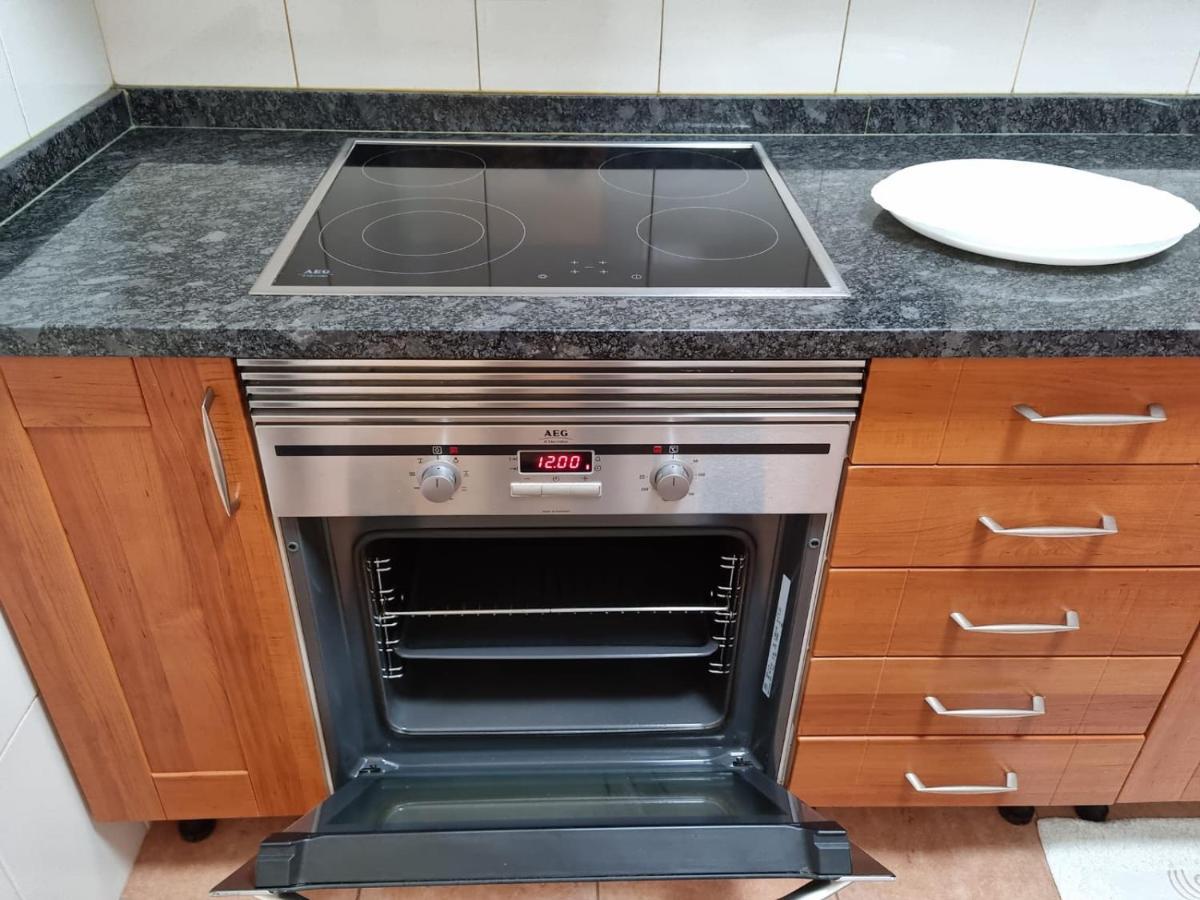 Appartement Acogedor, Con Garaje, Centrico. à Vigo Extérieur photo