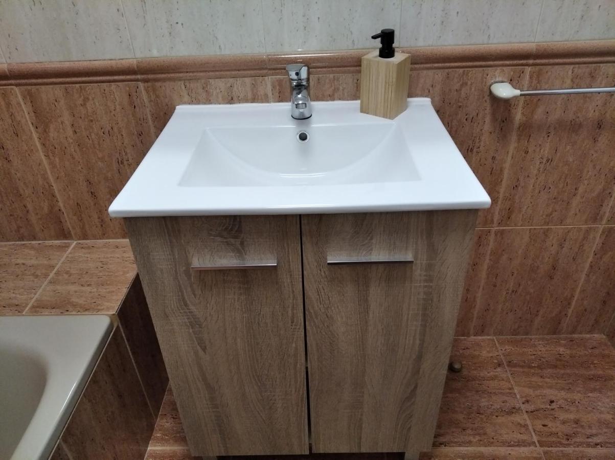 Appartement Acogedor, Con Garaje, Centrico. à Vigo Extérieur photo